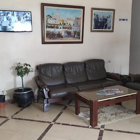 Hotel Tarik 弗尼迪克 外观 照片