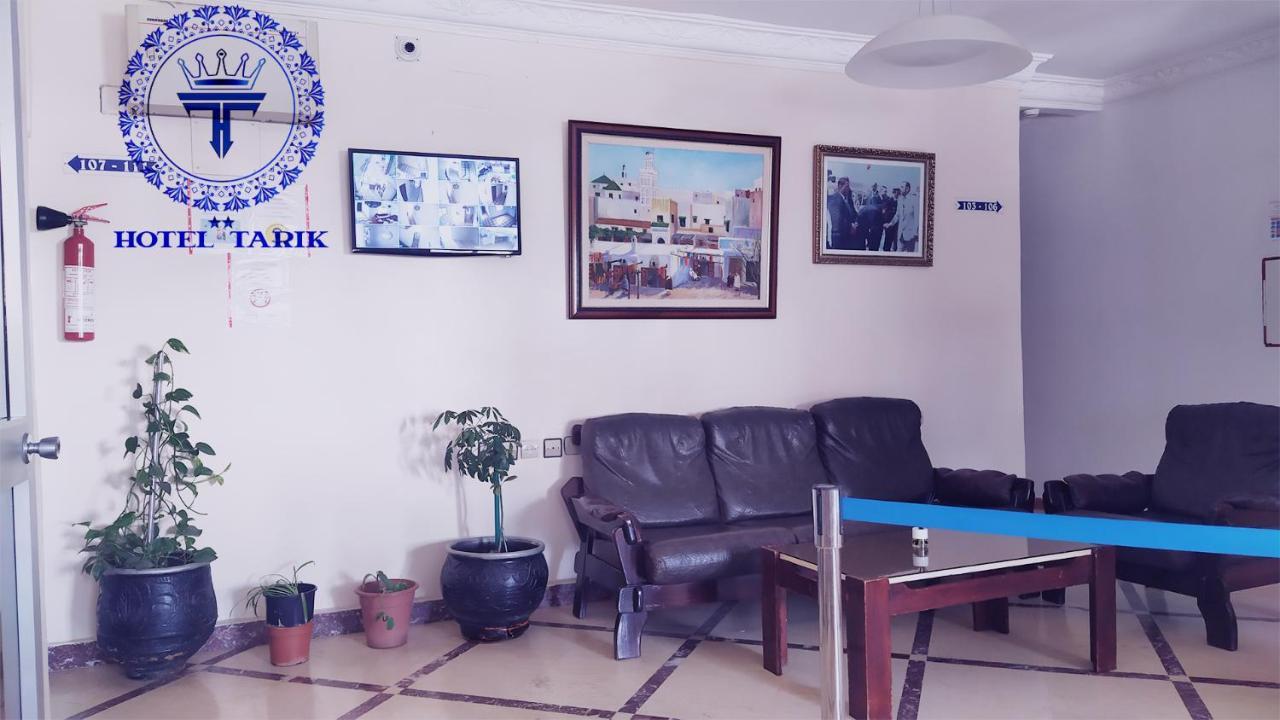 Hotel Tarik 弗尼迪克 外观 照片