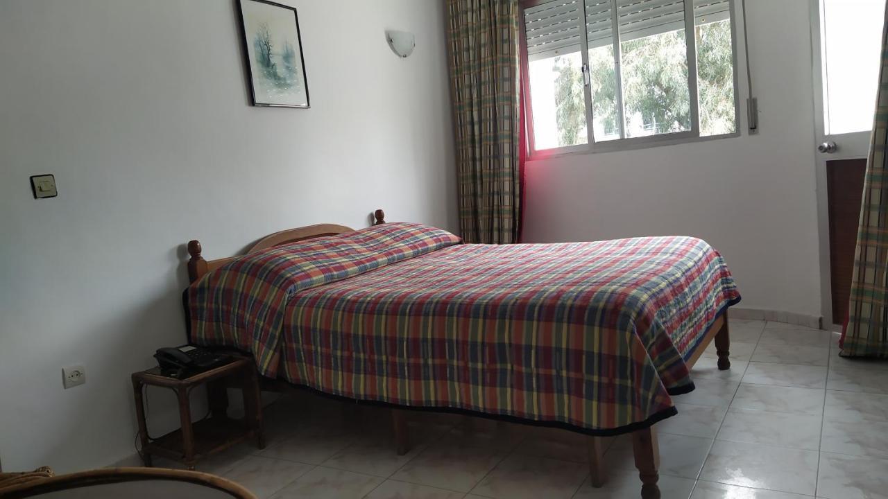 Hotel Tarik 弗尼迪克 外观 照片