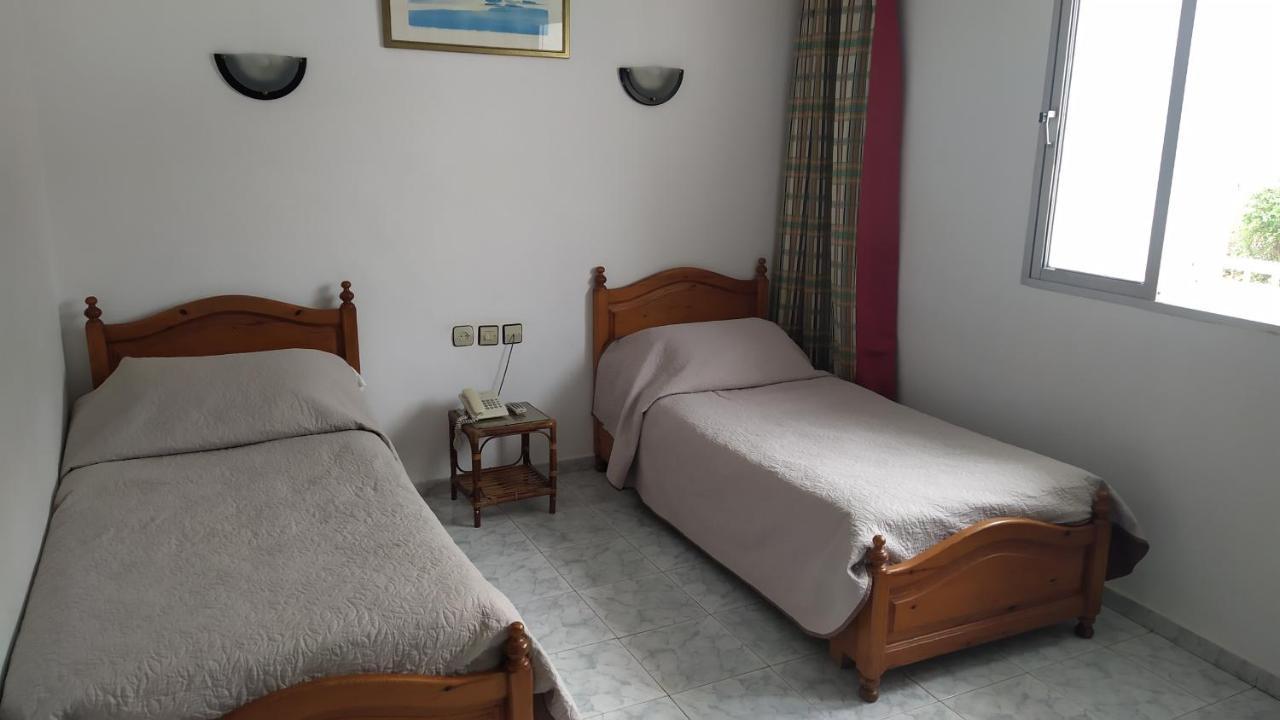 Hotel Tarik 弗尼迪克 外观 照片